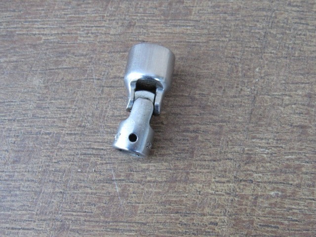 SNAP ON 7/16″ TMU141 1/4″ DRIVE 12 POINT SAE UNIVERSAL SWIVEL SOCKET UNDERLINE