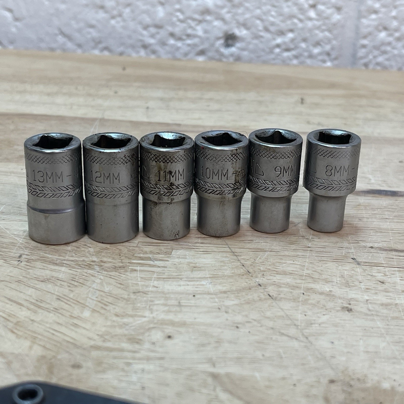 Mac Tools 11Pc 3/8in Drive Metric Socket Set, Shallow 12 point With Tray