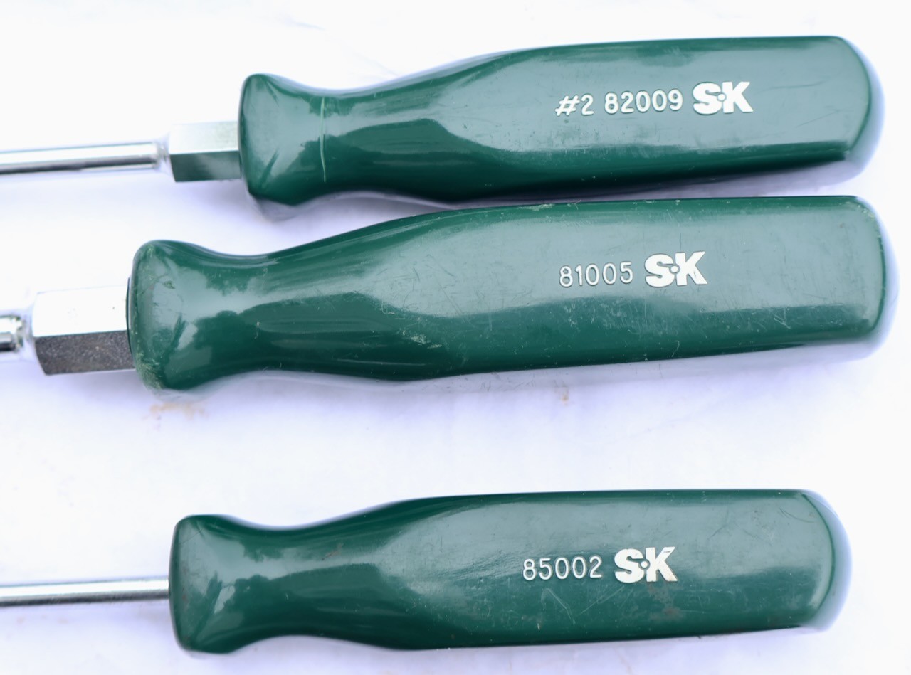 (9) S-K (France) Green Handle Screwdrivers – Flat – Phillips – Torx / MT Tools