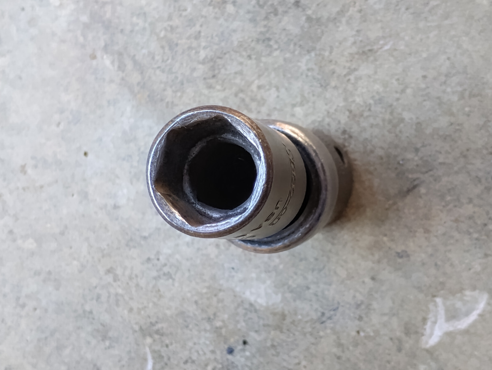 Snap-On Tools 1/2″ Drive 5/8″ Universal Swivel Impact Socket 6 point IPL20A
