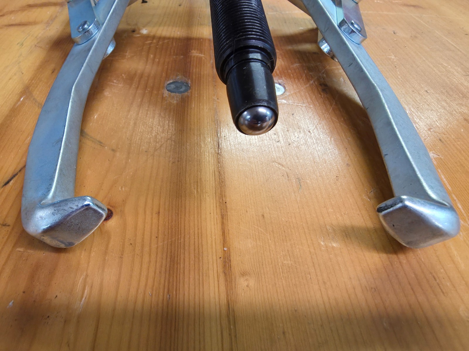 SCHREM Self-Centering Bearing / Gear Extractor/Puller, 52-230mm Range, Germany
