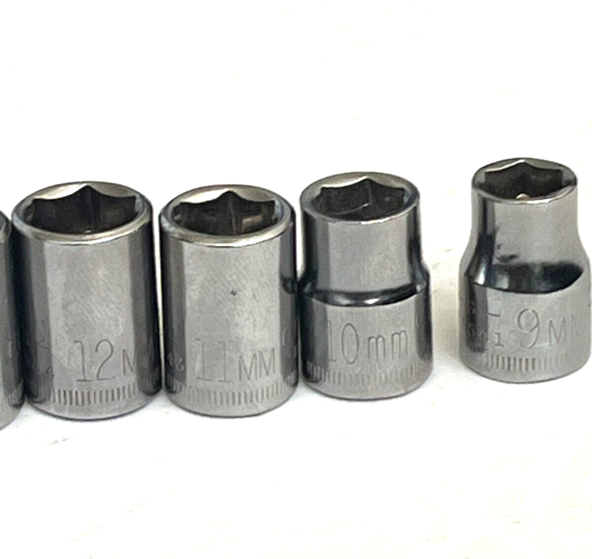 Craftsman 9 Piece Socket Set Metric 3/8″ Drive 6 PT Shallow G 9-15, 17, 19MM USA