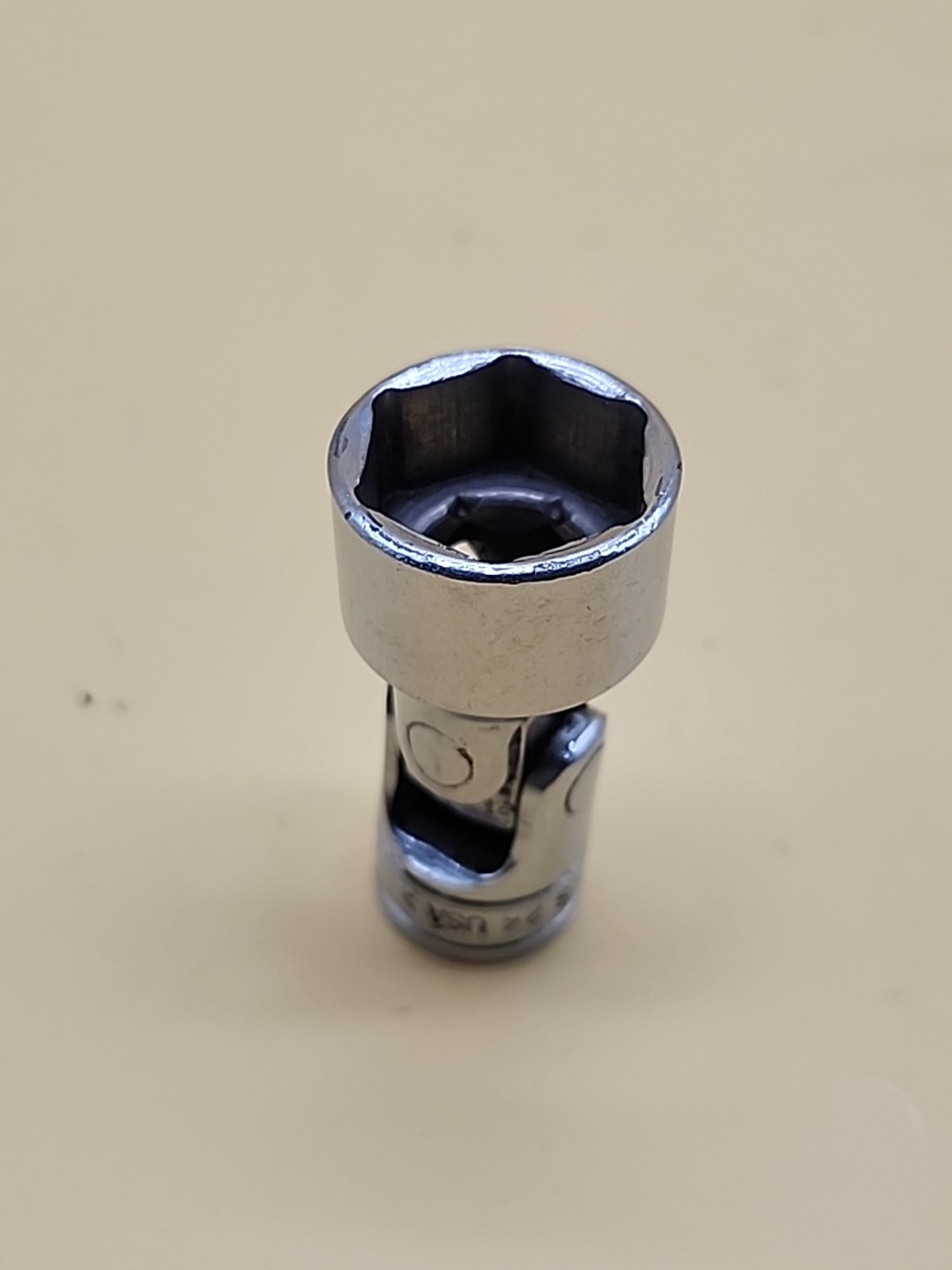Snap-on Tools 3/8″ Drive 3/4″ FS24 Universal Swivel Socket 6pt USA