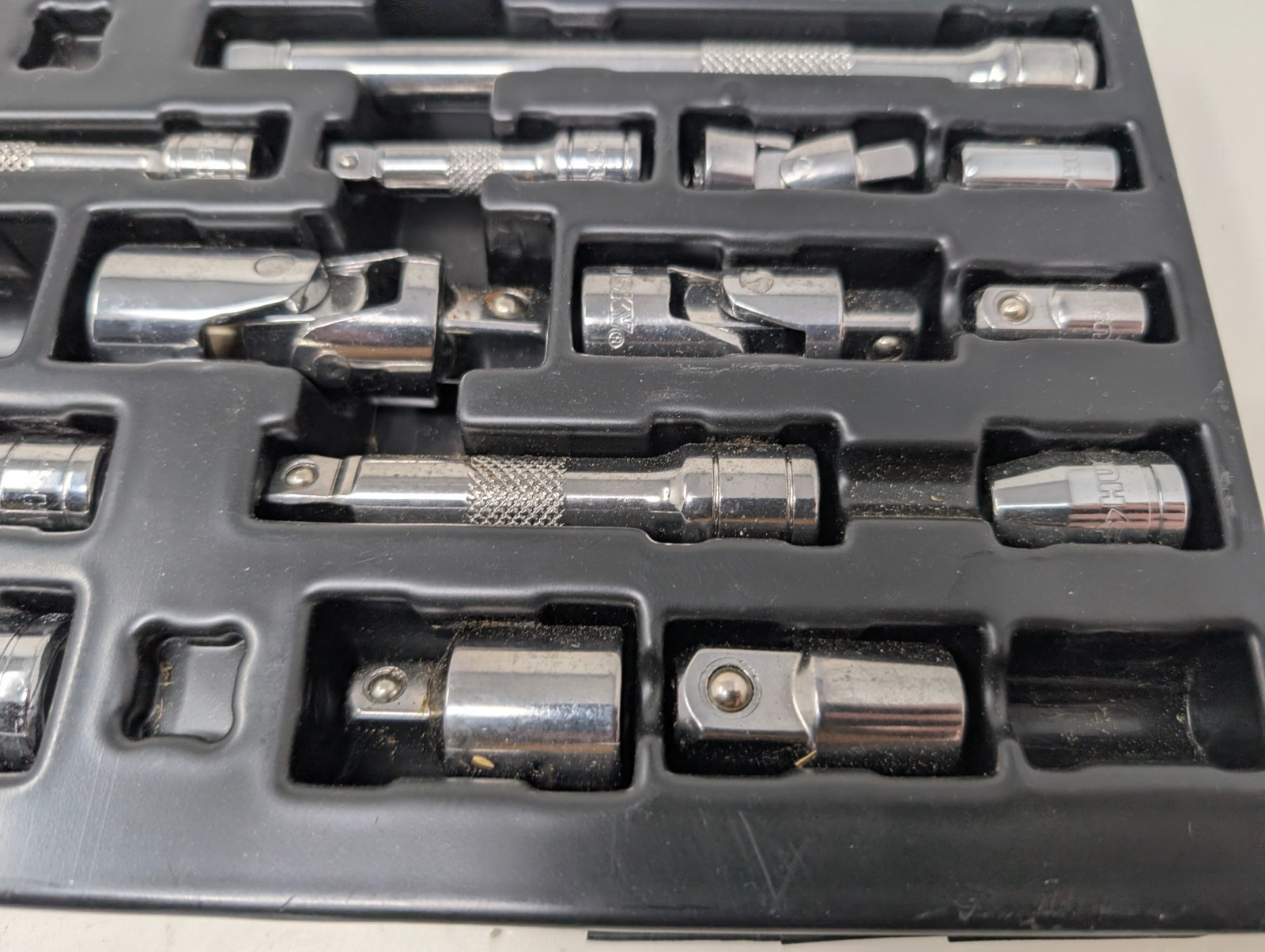 Husky Socket Extension Adapter Universal Joint Set 17 Pc 1/4 3/8 1/2 Drive (96)