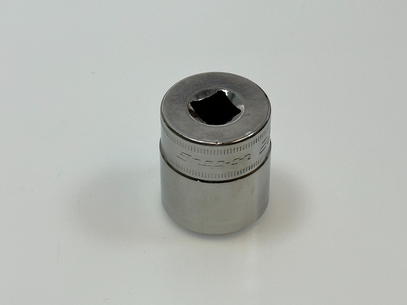 🇺🇸Snap-On Tools USA 3/8 Drive 22mm Metric 6 Point Shallow Chrome Socket FSM221