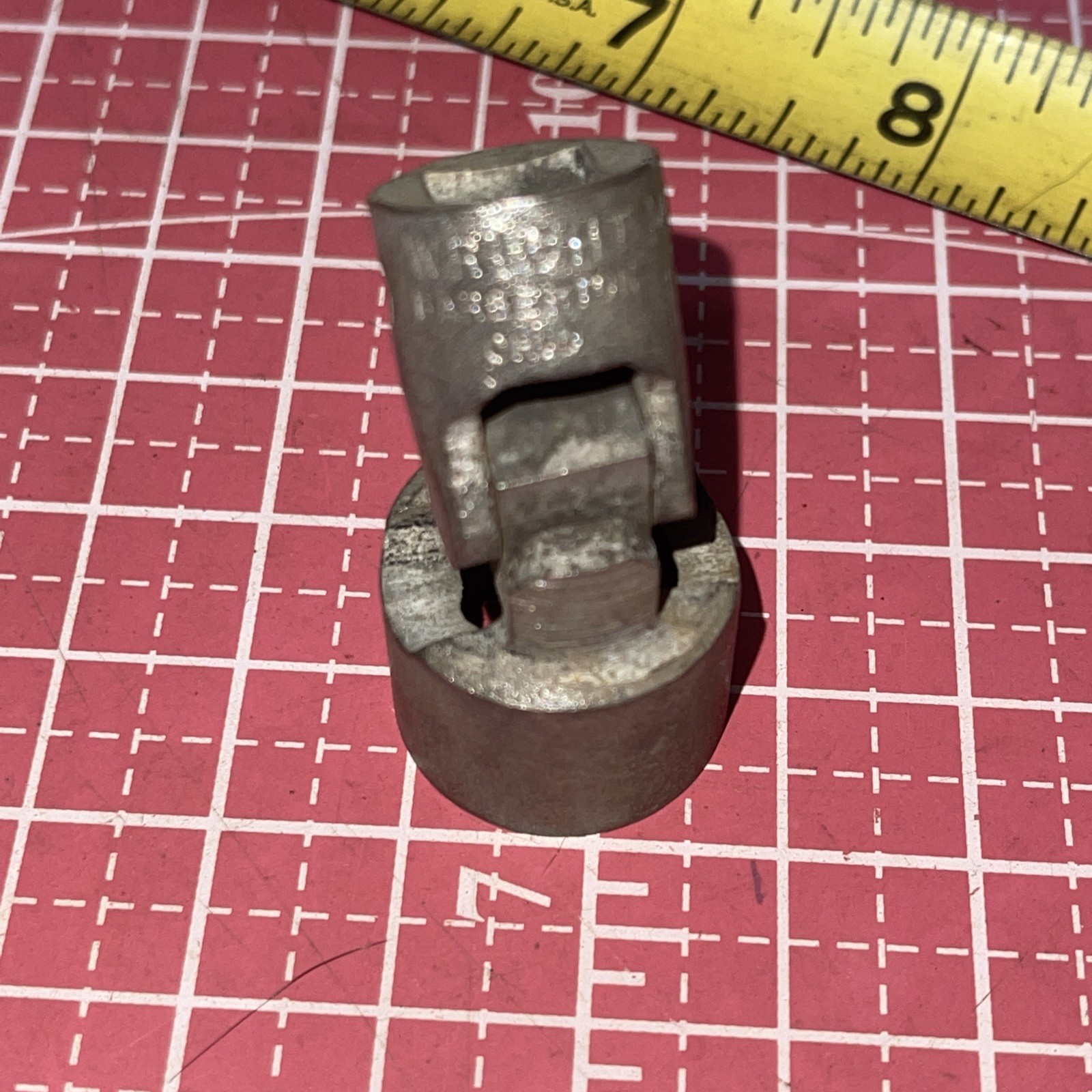 Vintage Wright USA MU56 11/16 In SAE 3/8 drive 12 Point Swivel Wobble socket