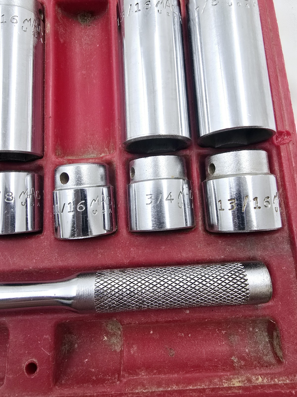 MAC Tools X8R 3/8″ Drive Ratchet And Miscellaneous Sockets