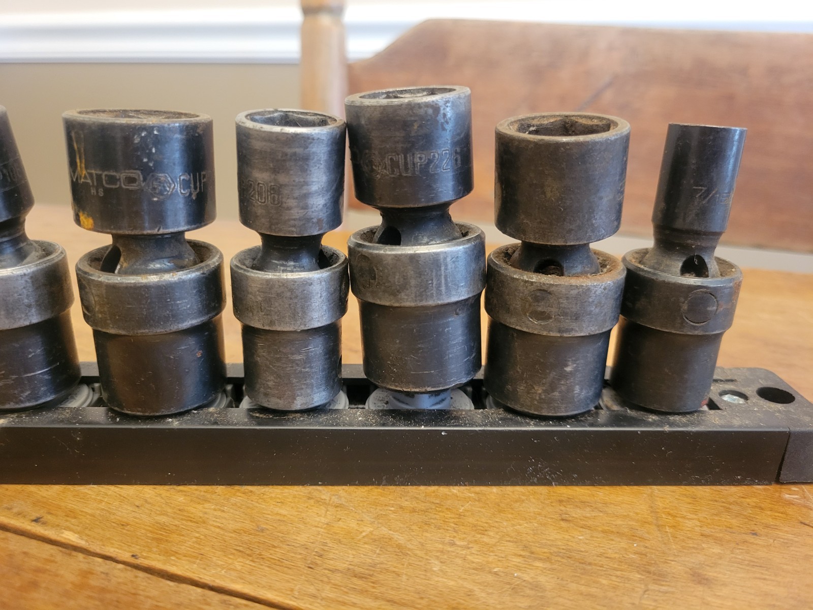 Matco Tools CUP Series 11 Pc 6 Pt Impact 1/2″ Dr.Swivel Socket Set