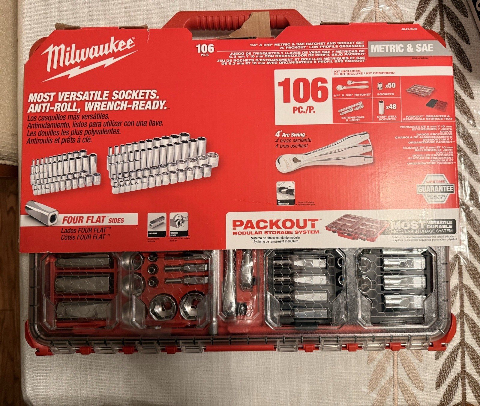 Milwaukee 48-22-9486 1/4″ and 3/8″ Metric & SAE Ratchet & Socket Set w/ Packout