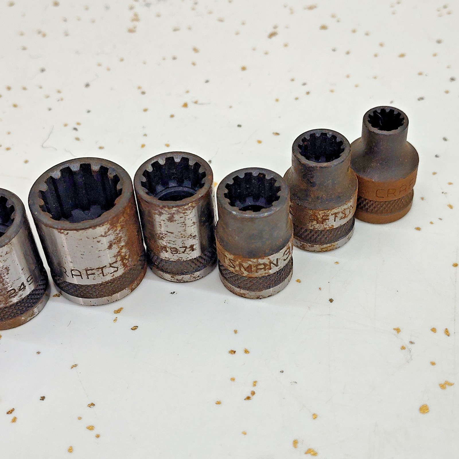 Craftsman 19 Piece Spline SAE & Metric 3/8” Drive Ratchet Socket Set