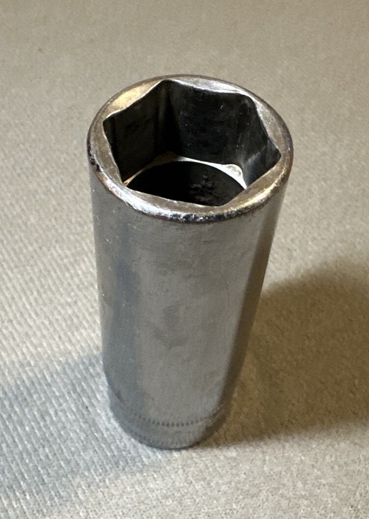 Snap On 3/8″ Drive 18MM 6PT Chrome Deep Socket SFSM18