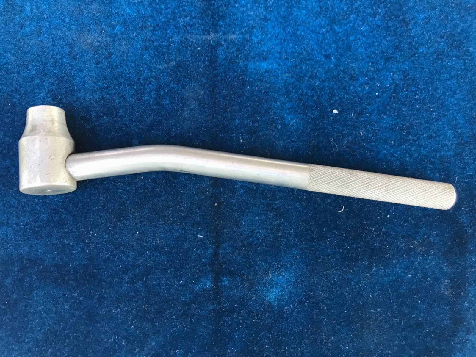 FORD V 8 Socket Wrench #617 9/16 inch