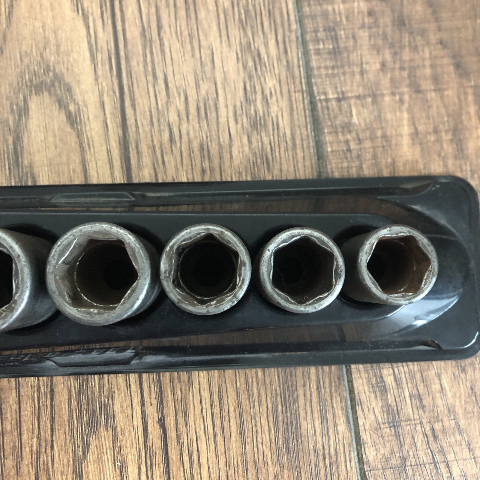 Snap On 12 pc 1/2″ Drive Metric Semi-Deep Impact Socket Set (15-27mm) 312IMMS