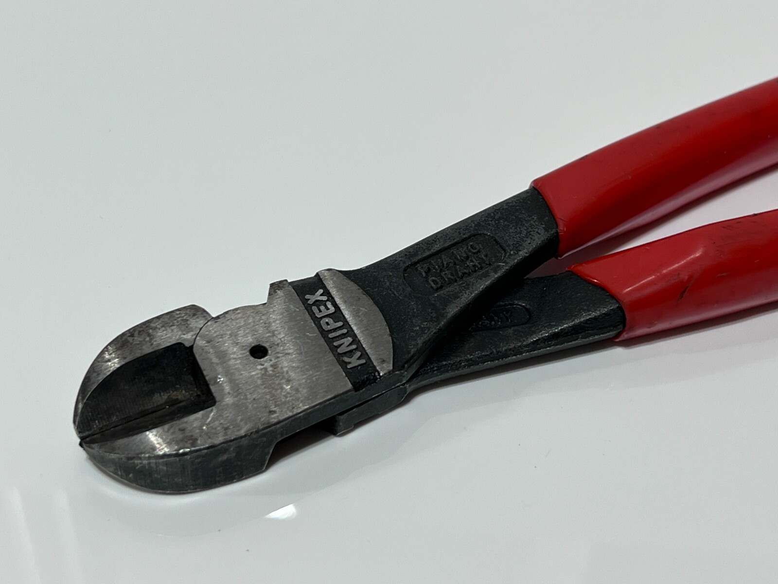 MAC Tools P21 High Leverage Center Cutter Pliers – 10″ Long – Knipex Germany