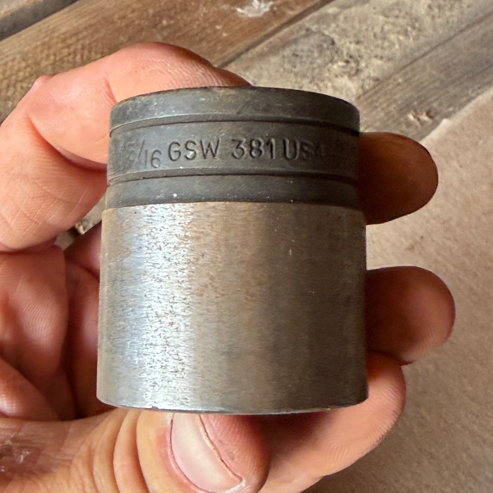 Snap-On 1/2″ Drive 12-Point SAE 1-3/16″ Shallow Socket