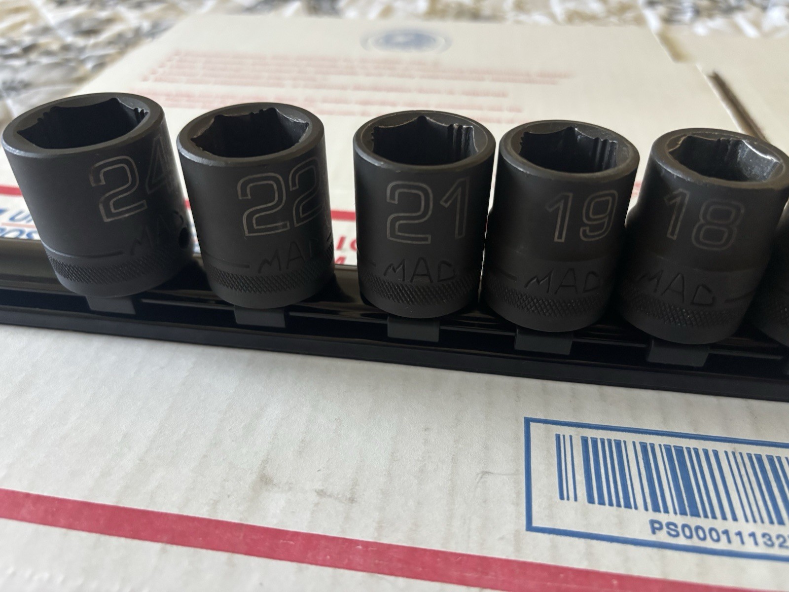 MACTools SVPM136TR 1/2″ 13pc Metric Shallow 6pt Imp. Socket Set 10-19-21-22 24mm
