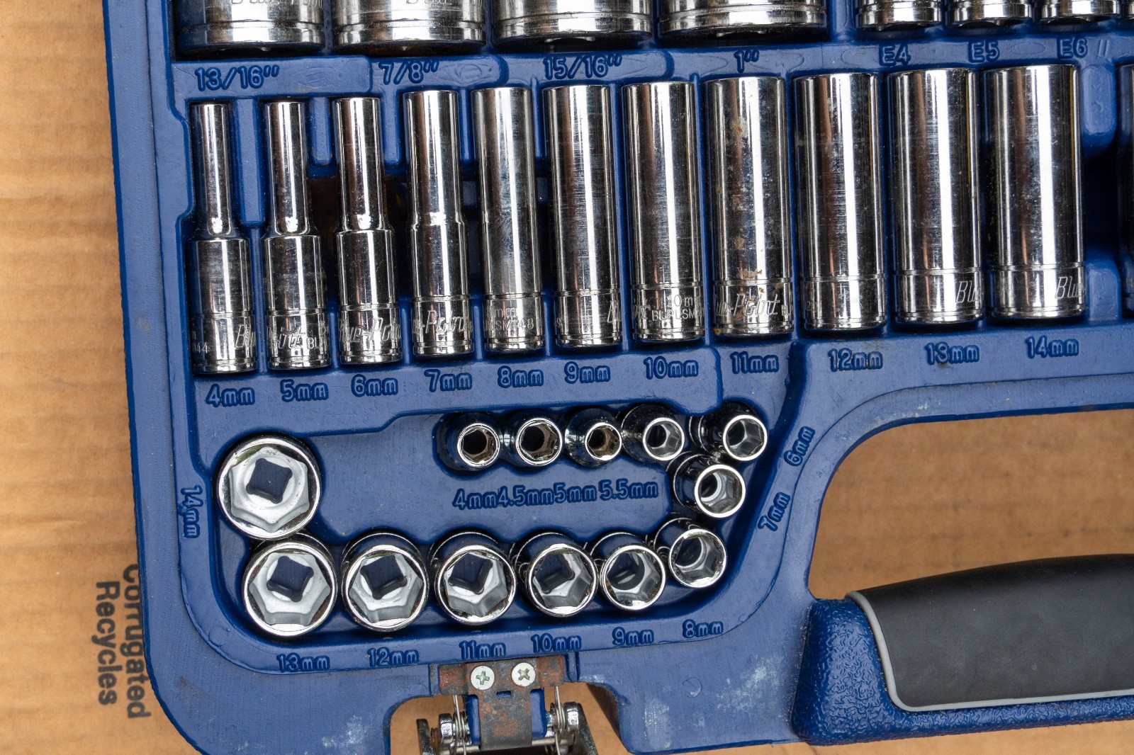 Blue-Point BLPGSSC155 – Combination Drive SAE/ Metric 155 pc General Service Set