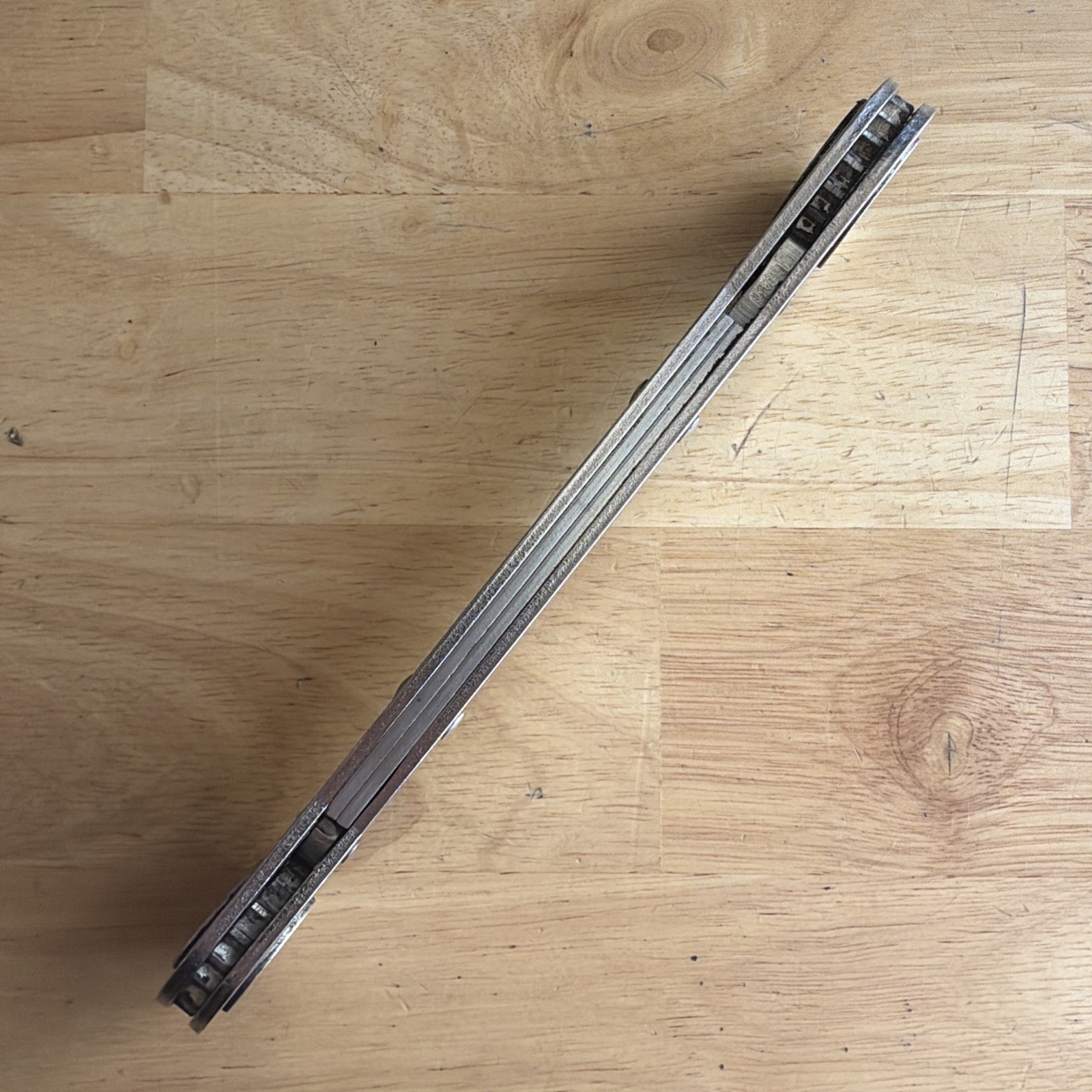 Matco Tools 5/8″ x 11/16″ Ratcheting Box End Wrench 12 Point WR20222 Made in USA