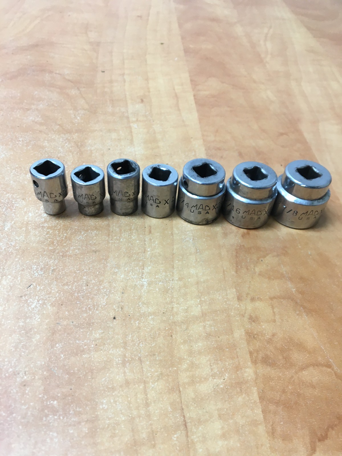 MAC Tools USA 3/8″ Drive SAE 6 Pt 7pc Socket Set 5/16 to 7/8″