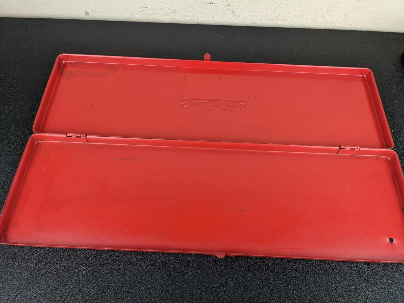 #bj954 Snap On Tools USA KRA-284 (Kenosha WI) Red Metal Tool Case Box