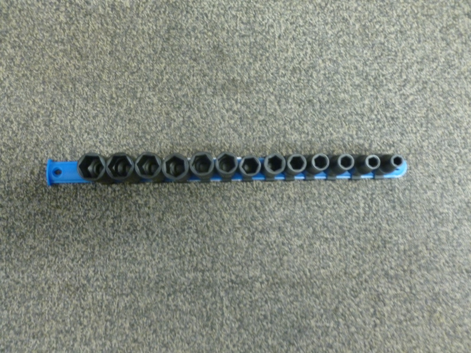 Matco Tools SBIPM136V 13 Piece 3/8 Drive Metric 6 Point Mid Length Socket Set