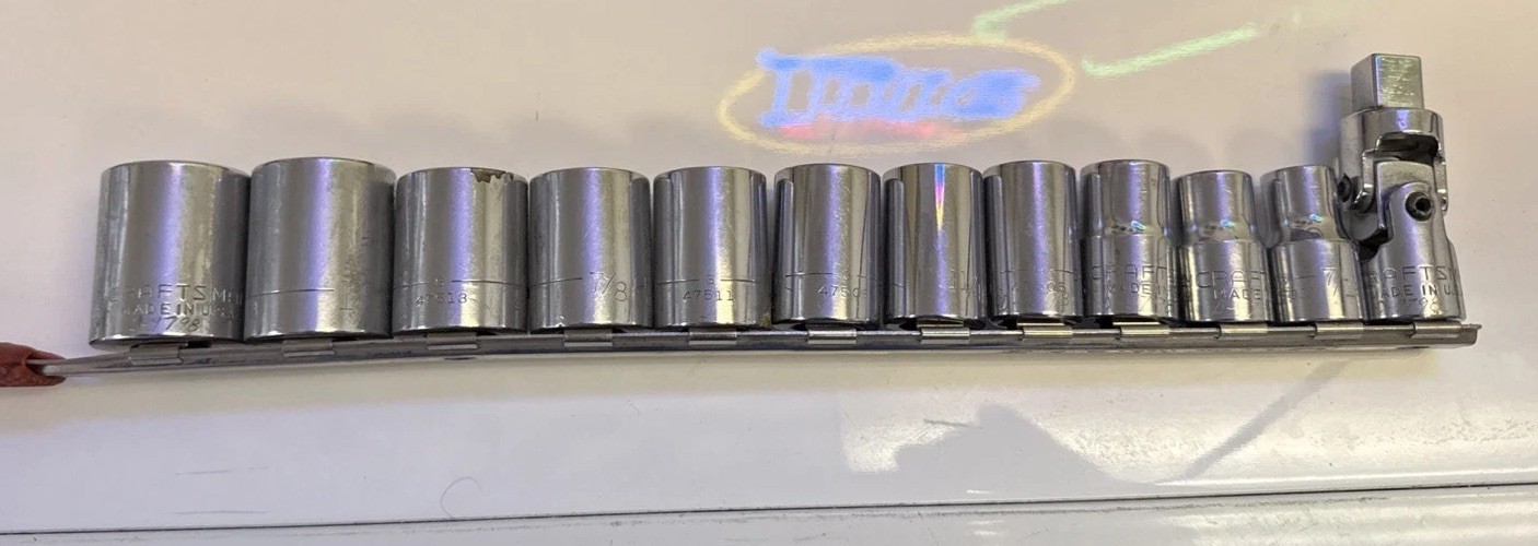 Craftsman USA 1/2 Drive Socket Set 12 Point 7/16 to 1-1/16 w/ Universal Joint