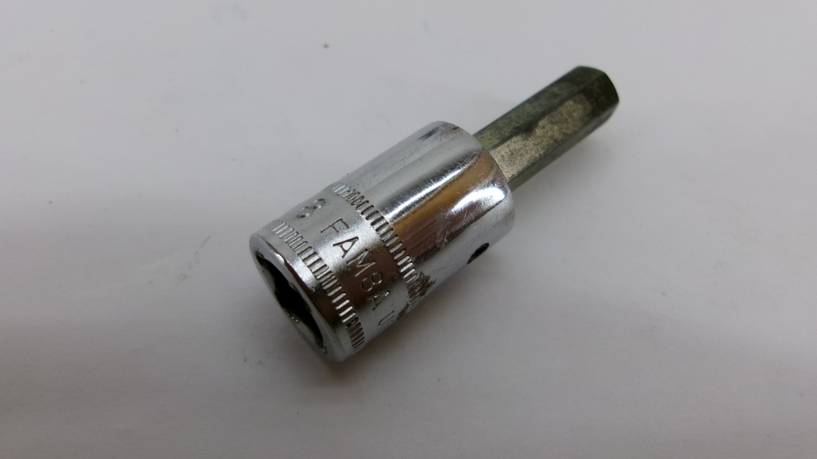Snap-on tools USA 3/8″ drive 8mm metric Hex Bit Socket Driver FAM8A Nice!