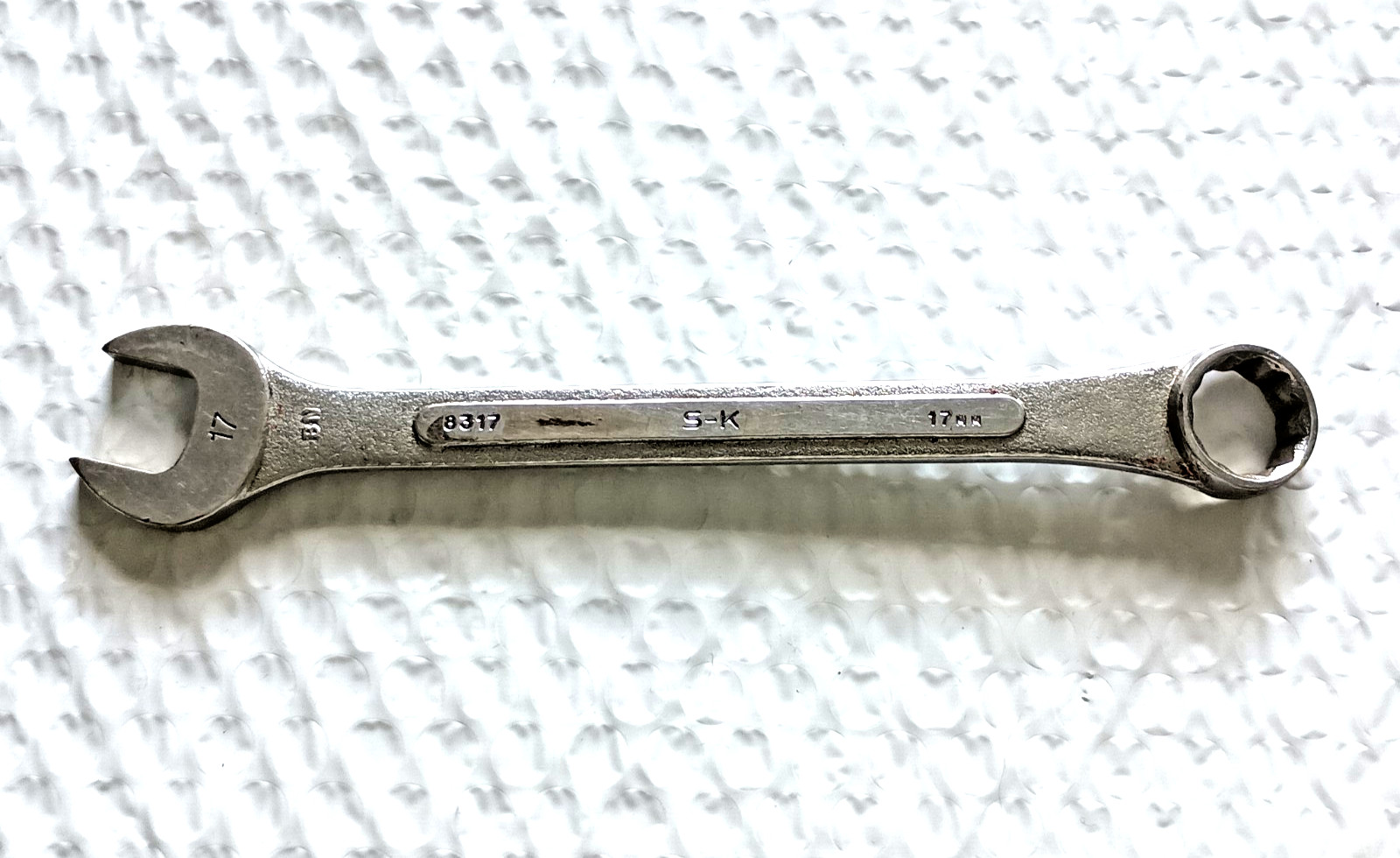 S-K TOOLS USA 8317, 17MM. COMBINATION WRENCH, 7.75″ LONG, 12 POINT.