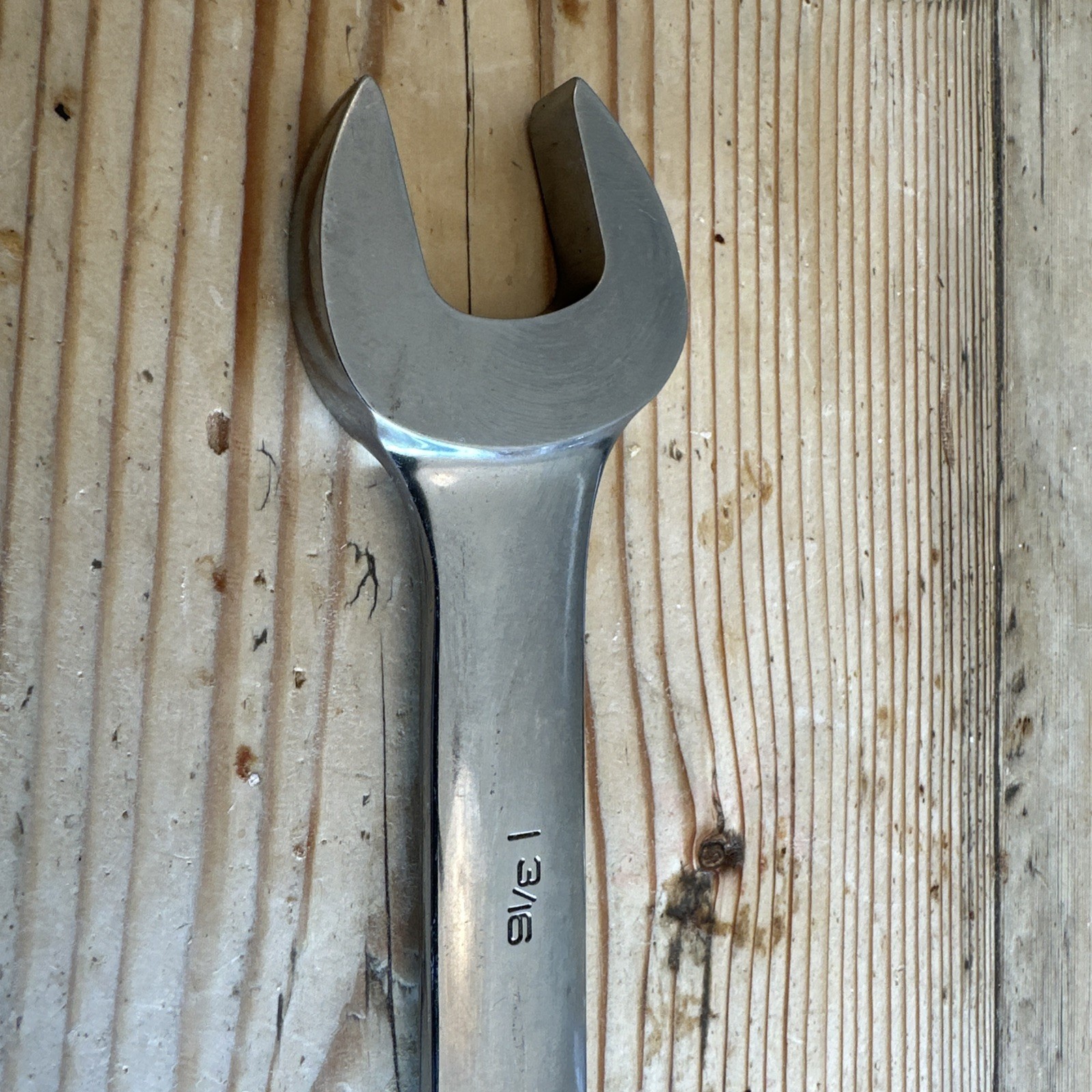 Snap On 1-3/16 combination spanner oex38b