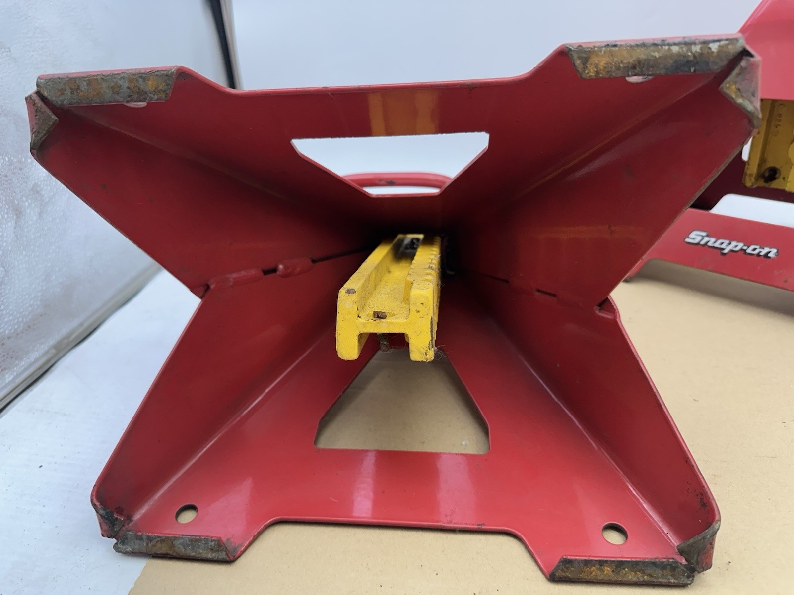 Pair of 2 Snap-On Professional Tools USA 5-Ton Capacity Jack Stands Model YA-875