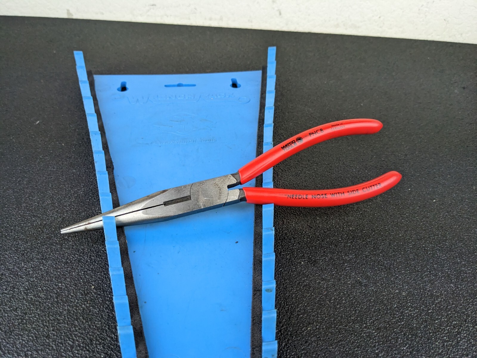 #bj159 Matco/Knipex Tools PNC8/26-200 – 8″ Soft Needle Nose Pliers w/ Cutter