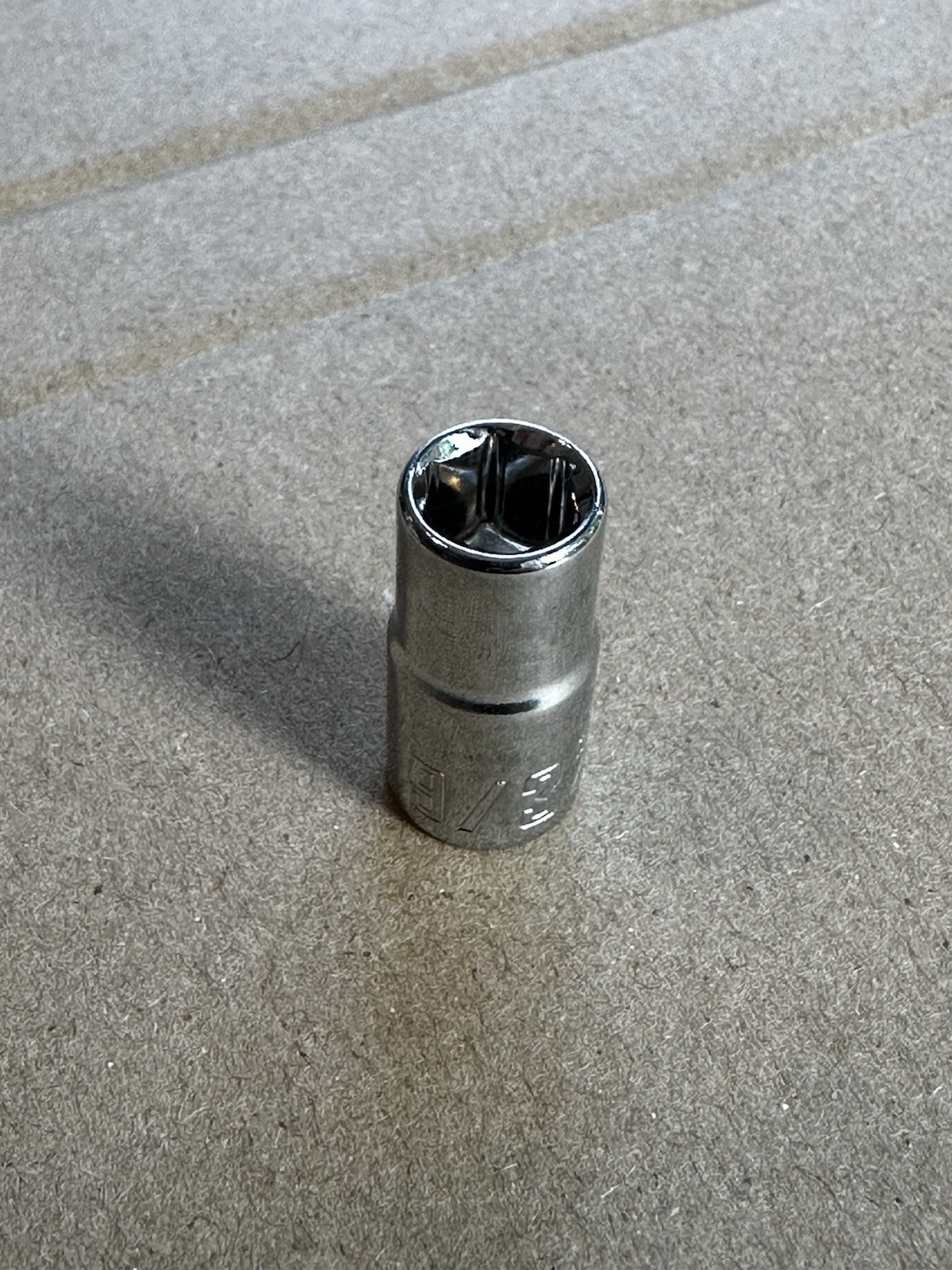 CRAFTSMAN Shallow Socket, SAE, 1/4-Inch Drive 9/32-Inch, 6-Point CMMT43494. 0372