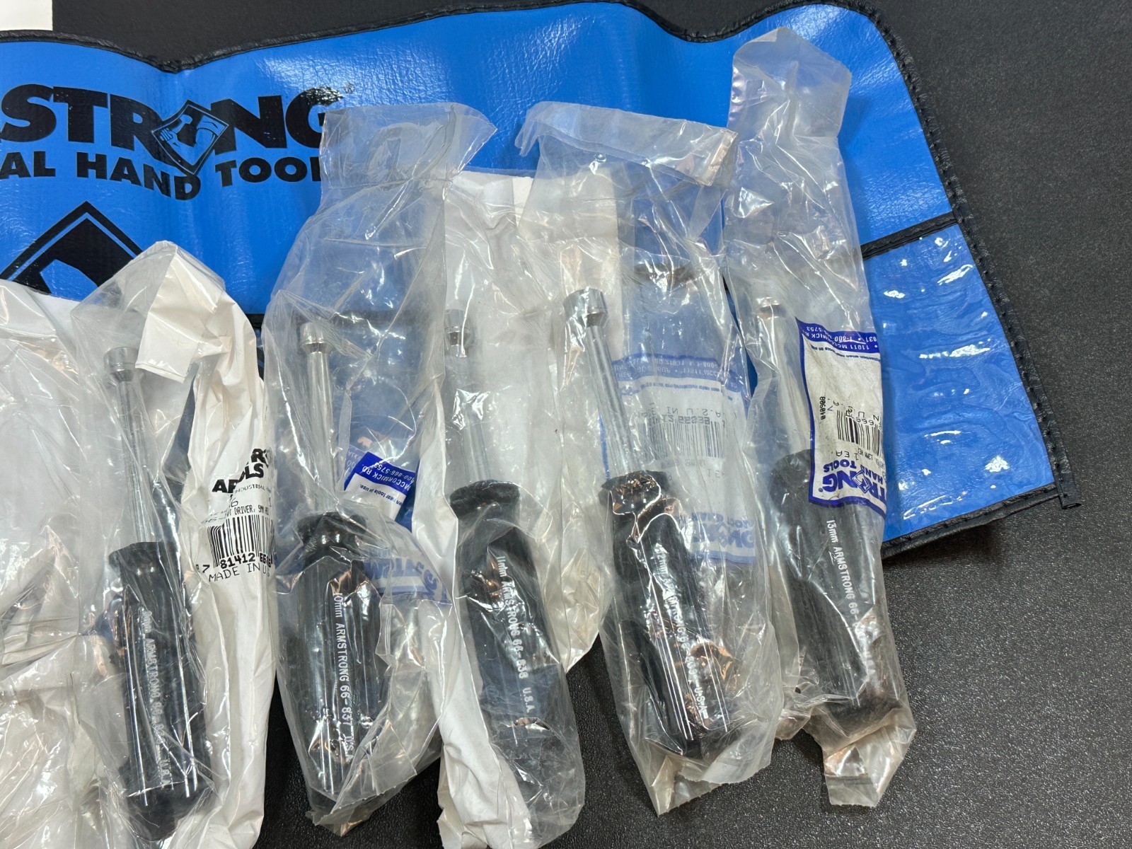 NOS Armstrong Tools USA 66-848 11pc Metric 4mm-13mm Black Handle Nut Driver Set