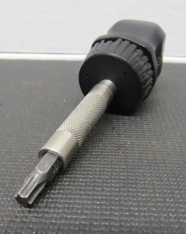 Snap-on Tools Stubby Hard Handle Ratcheting Magnetic Screwdriver SSDMR1A USA