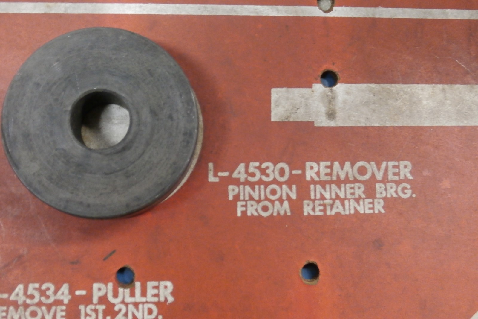 L4530 78 Omni Horizon Remover Pinnion Inner Bearing From Retainer Tool, Miller ~