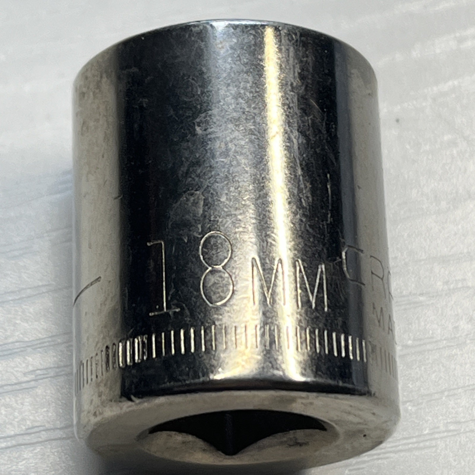 Craftsman 18mm Shallow Socket 3/8″ Drive 6 Point G Series 43579 USA