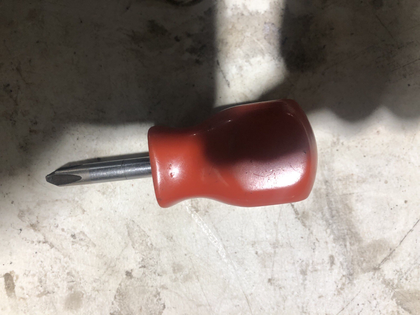 Mac Tools Stubby Phillips Screwdriver P212XA
