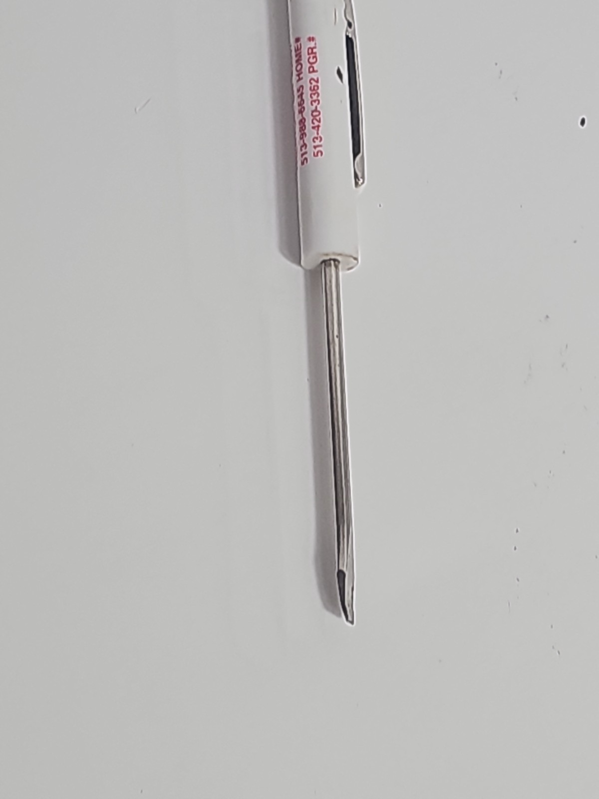 MAC TOOLS Advertising White Alexander Flat Pocket Magnetic Screwdriver – 5-1/2”