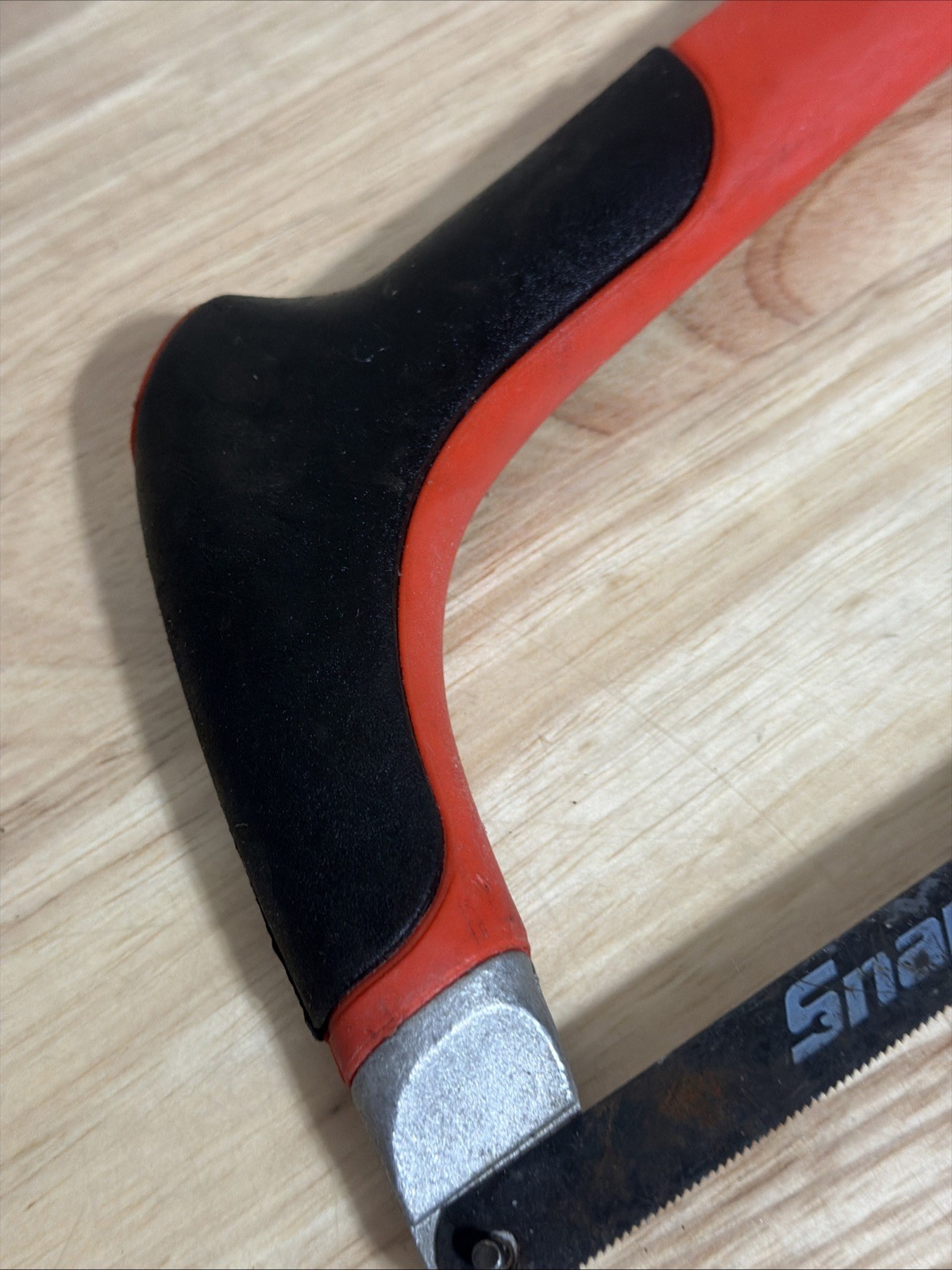 Snap-on Bi-Mold Soft Grip Handle Hacksaw HSG319 Red Very Nice 1B Needs Blade