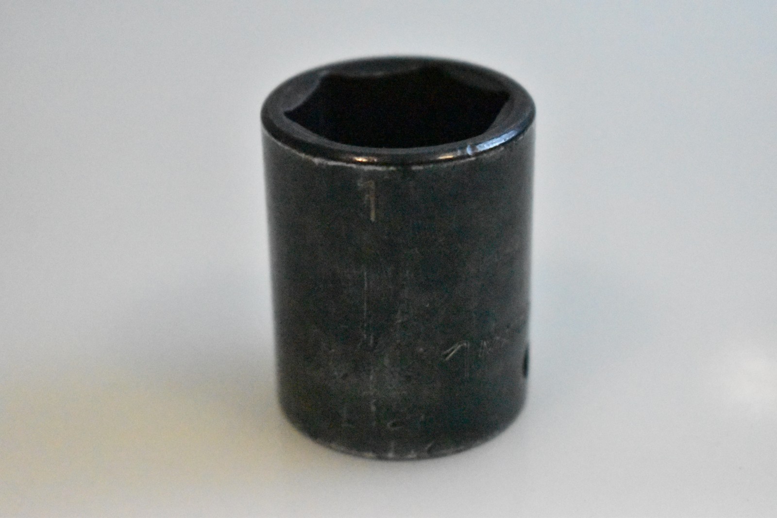 Matco Tools CP326A 1″ SAE Shallow Impact Socket 1/2″ Drive 6 Point
