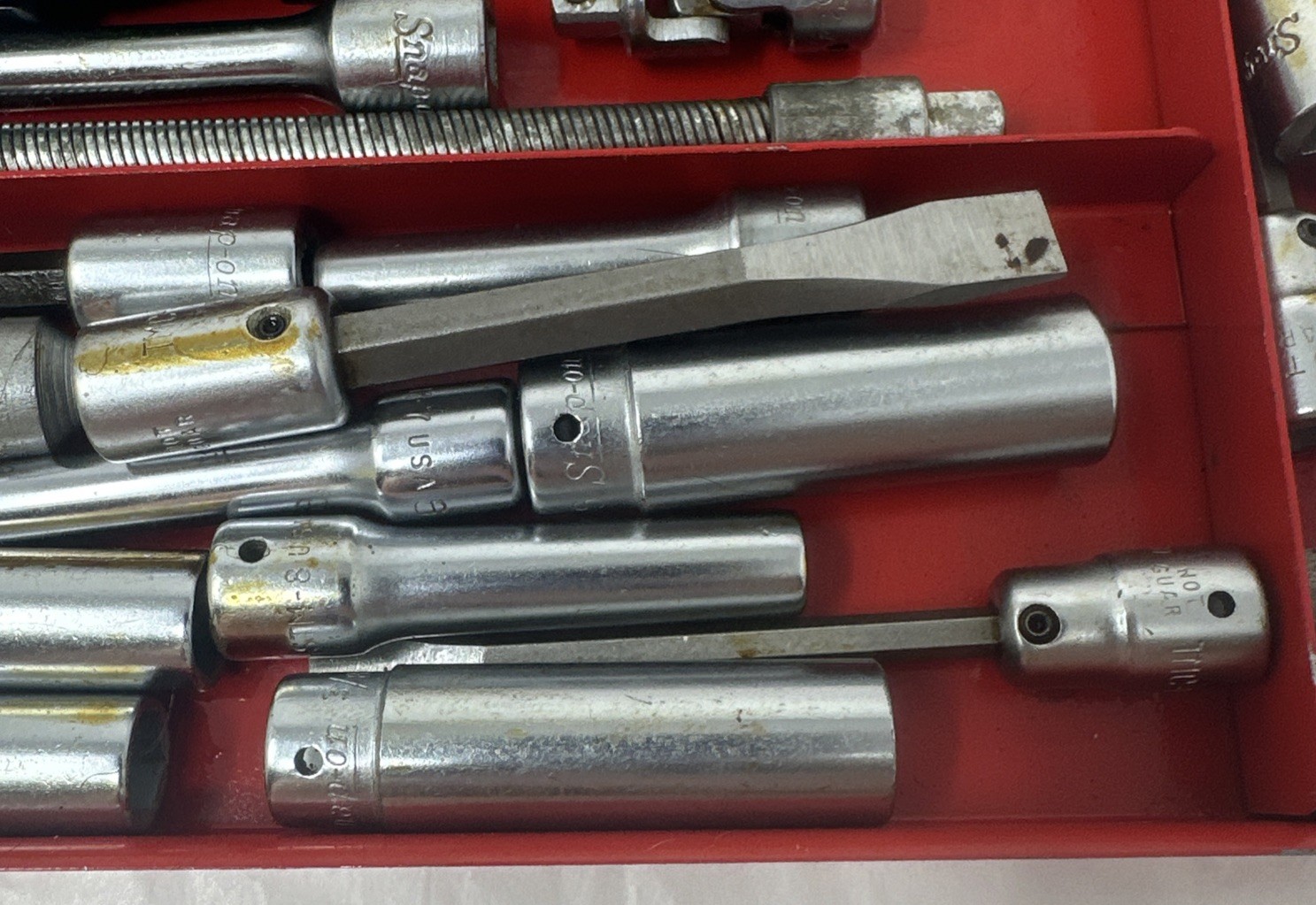 VTG Snap-On 42 Piece Socket Wrenches With Metal Case Dated 1955 Pre-Owned