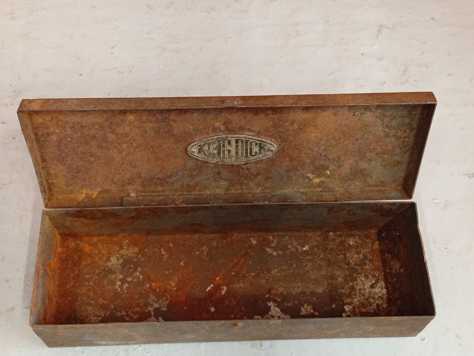 Vintage KING DICK, Socket Box For Restoration, W21.5 x D7 x H4.5 CM Approximate