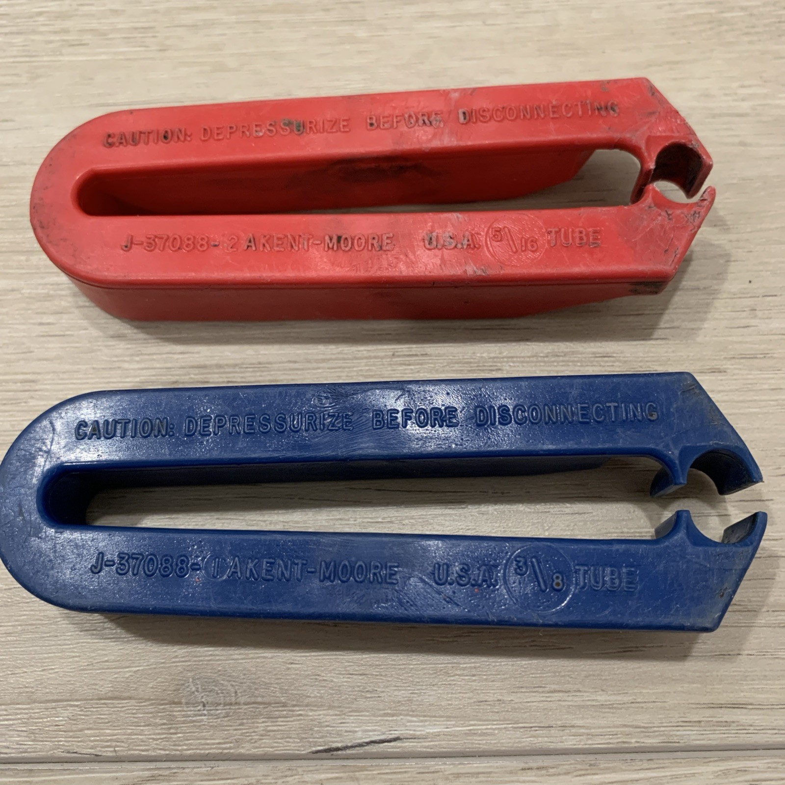 Kent-Moore J-37088 Fuel Line Quick Disconnect Tool Set 5/16″ & 3/8″ USED.