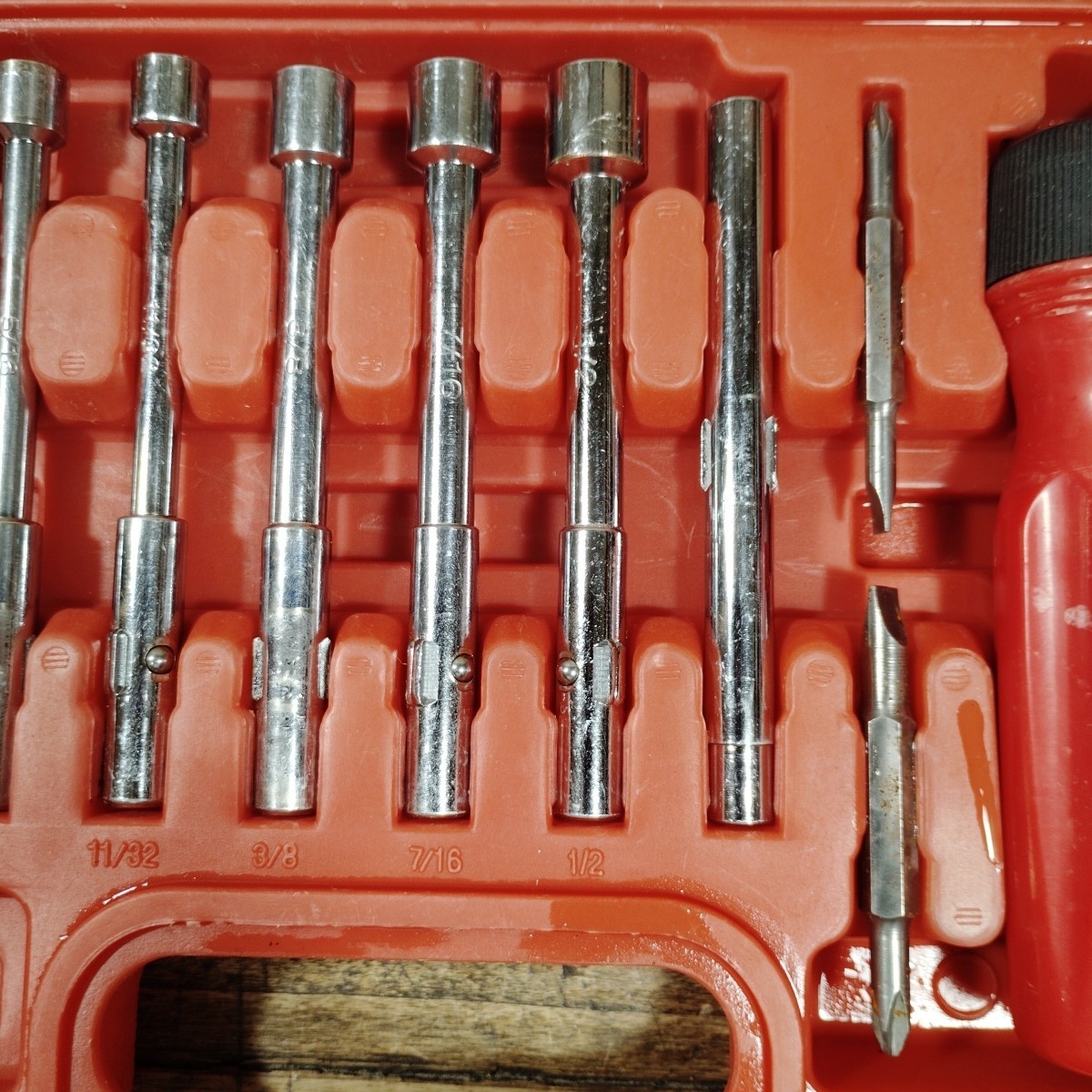 Mac Tools Standard SAE & Metric Nut Driver Set Holder Case