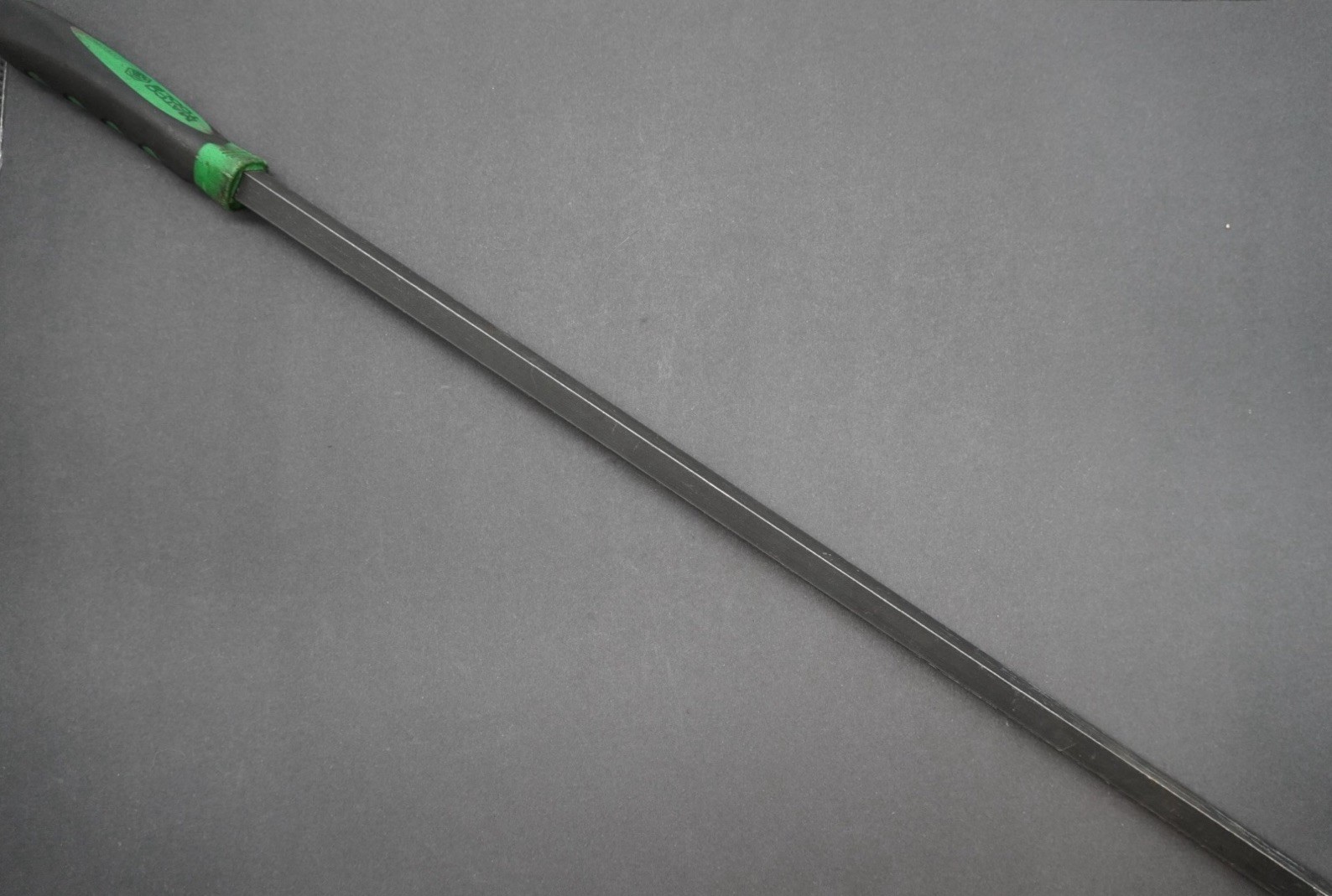 Matco Tools Pry Bar 36”Inch Bent Curved Tip Strike Handle (Green) PBG36C