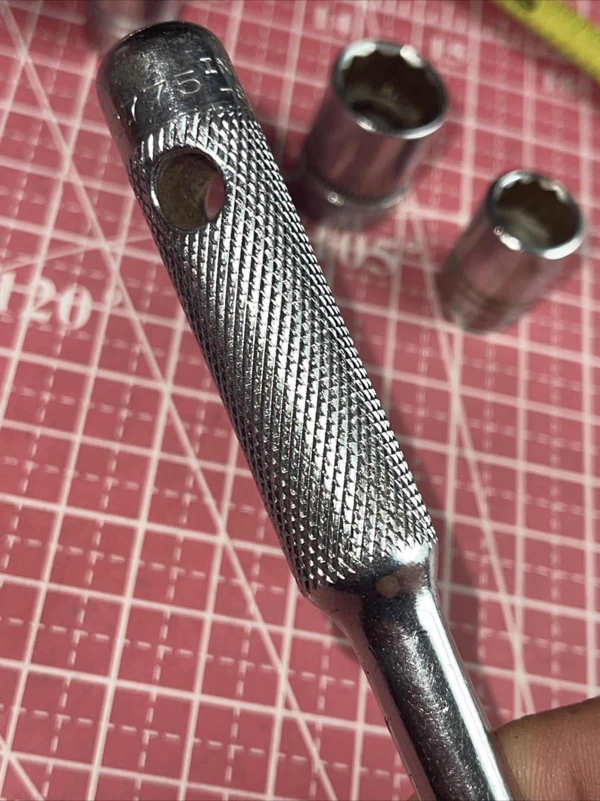 Vintage Indestro USA Super No 2775 3/8 Drive Ratchet 3/8” + 3 Sockets 1/2 5/8