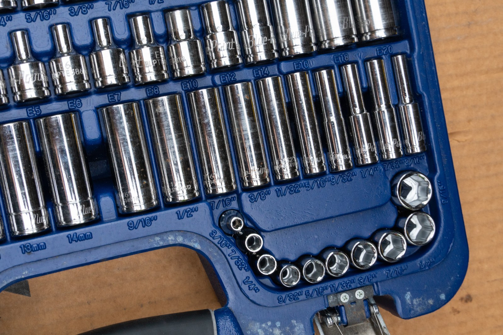 Blue-Point BLPGSSC155 – Combination Drive SAE/ Metric 155 pc General Service Set