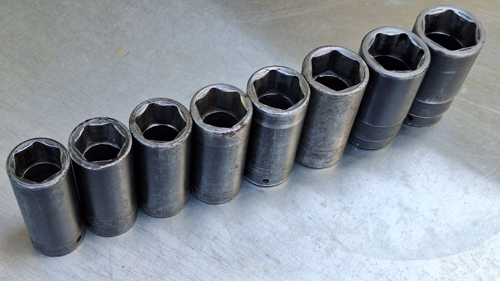 Snap On 1/2″ Drive 6-Point Metric Deep Impact Socket Set 36,34,32,30,29,27-15MM