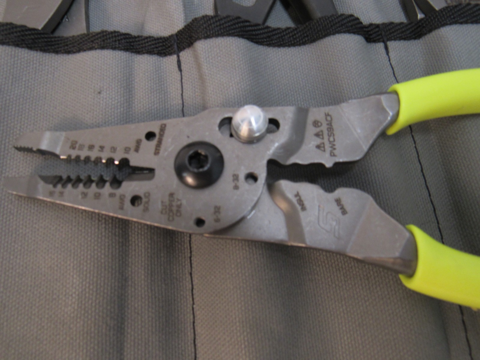 Snap On 4pc Plier Set 388ACF + PWCS9AF + LN47ACF +AWPBX10PL4TGKB1 High Vis Yello