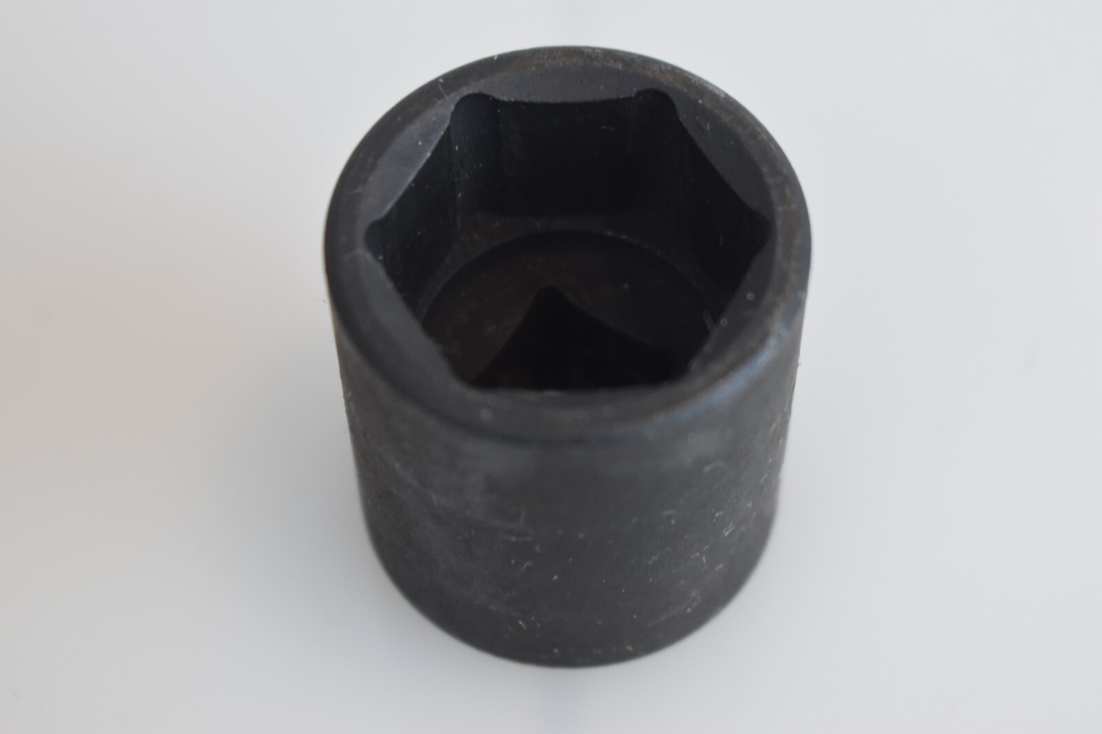 Matco Silver Eagle CP326SE 1″ SAE Shallow Impact Socket 1/2″ Drive 6 Point